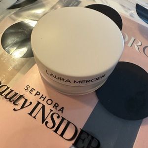 Laura Mercier translucent setting powder mini travel size